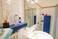 105 - Dettagli bagno 105 - Dettagli bagno