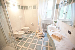 Suite 107 - Bagno con box doccia Suite 107 - Bagno con box doccia