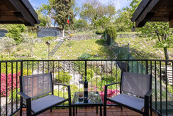 Balcone e vista dalla seconda camera da letto.