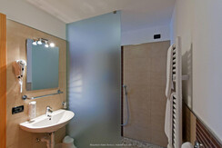 Arnica-Soraga_Suite Design_03