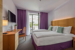 D85_0950-2 D85_0950-2