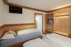 MARMOLADA / CAMERA CON 3 LETTI