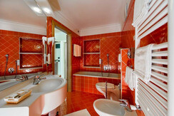 camera-tripla-superior-7 camera-tripla-superior-7