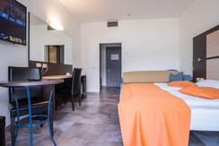 Benacus_Superior_Plus_