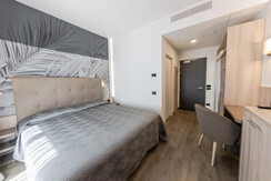 IMG_1826-HDR IMG_1826-HDR