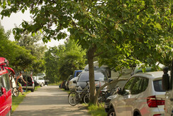 Piazzole B nella zona nord, strada centrale Piazzole B nella zona nord, strada centrale