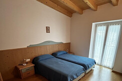 CAMERA CON LETTI SINGOLI CAMERA CON LETTI SINGOLI