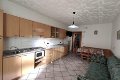 cucina-soggiorno F cucina-soggiorno F