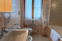 strufai_casa_natalie_bagno