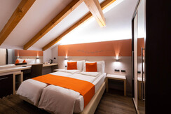 Panoramazimmer mit Balkon und Hydrosoft Panoramazimmer mit Balkon und Hydrosoft