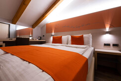 Panoramazimmer mit Balkon und Hydrosoft Panoramazimmer mit Balkon und Hydrosoft