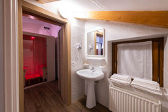 Panoramazimmer mit Balkon und Hydrosoft Panoramazimmer mit Balkon und Hydrosoft