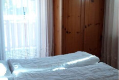 9748BF1B-2614-4231-8B5E-BBDF52A1F43F