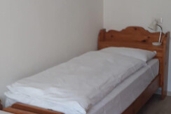 c7c25498-3cf1-4a27-a83f-1ad07e58070c