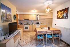 818eeefb-58f9-4eda-b2f8-e05391bf8296