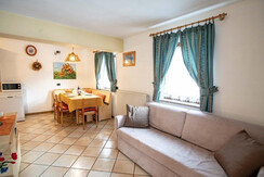 6328485e-b15a-4f09-996e-72889e7e6bd4