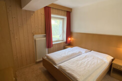 D4BC9705-55AF-4A90-851F-1F6153232A28