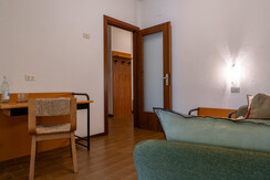 7M404942-HDR 7M404942-HDR