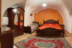 coromiga_comano_cameradaletto01