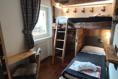 DalBenRaffaella-LaTanaDellOrso_Rifugio_Campitello_