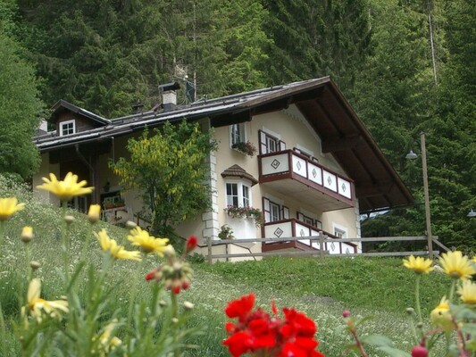 Debertol Rinaldo - Villetta Pordoi - Canazei - Val di Fassa