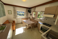 321840CD-7996-4852-8040-36AE8B108720_1_105_c