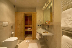 145.Hotel Du Lac Molveno