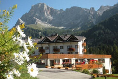 esterno_hotel_estivo__europacastrozza