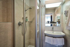 Hotel Everest - camera tripla - bagno