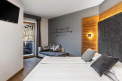 DP190324021 DP190324021