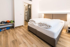 Romm with mountain view