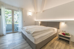 Comfort room with mountain view