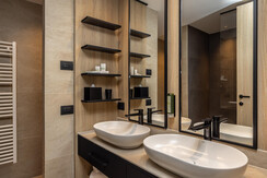 DP070723003_LOW DP070723003_LOW