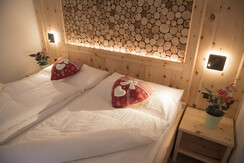 64707652-9918-4d52-b732-13b1725f5349 64707652-9918-4d52-b732-13b1725f5349