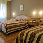  Foto von Vierbettzimmer