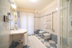 Bagno stanza familiare Bagno stanza familiare