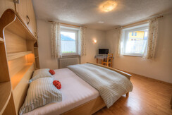 2021-giu12A Ghetta Stanza 02