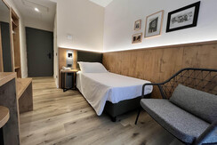 single-room-hotel-america