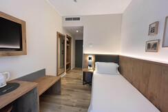 Single-room-hotel-america7