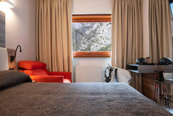 camera-tripla-superior-lago-di-garda camera-tripla-superior-lago-di-garda