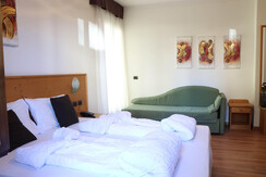 JuniorSuiteDolomiti_04 JuniorSuiteDolomiti_04