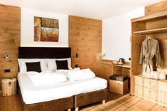 panorama-suite-superior-003-818cae21bd04eeb4f4b31c panorama-suite-superior-003-818cae21bd04eeb4f4b31c