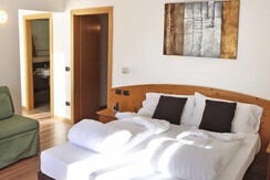 gran-suite-002-b8e2daddd7105929f9a03326dedd9b7b gran-suite-002-b8e2daddd7105929f9a03326dedd9b7b