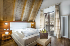 Suite(2) 01 Suite(2) 01