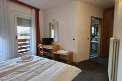 cameraDoppia2 cameraDoppia2