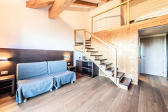 Suite-soppalcata-zona-giorno Suite-soppalcata-zona-giorno