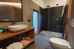 bagno camera suite con doccia grande bagno camera suite con doccia grande