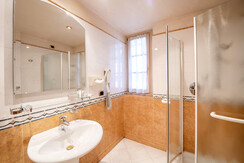 bagno-aggiuntivo-camera210 copia bagno-aggiuntivo-camera210 copia