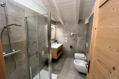 aHR0cDovL3Jlc2MuZGVza2xpbmUubmV0L2ltYWdlcy9UUk4vMS