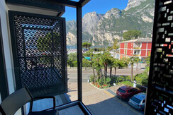 Side lake view West2  Side lake view West2